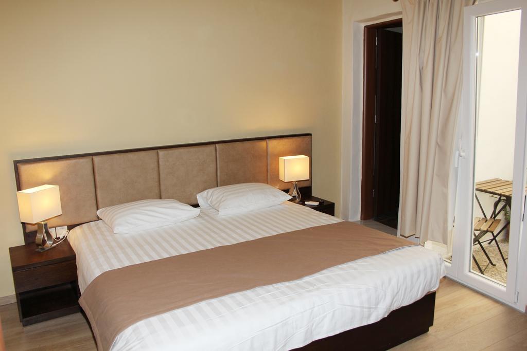 Rea Hotel Heraklion  Екстер'єр фото