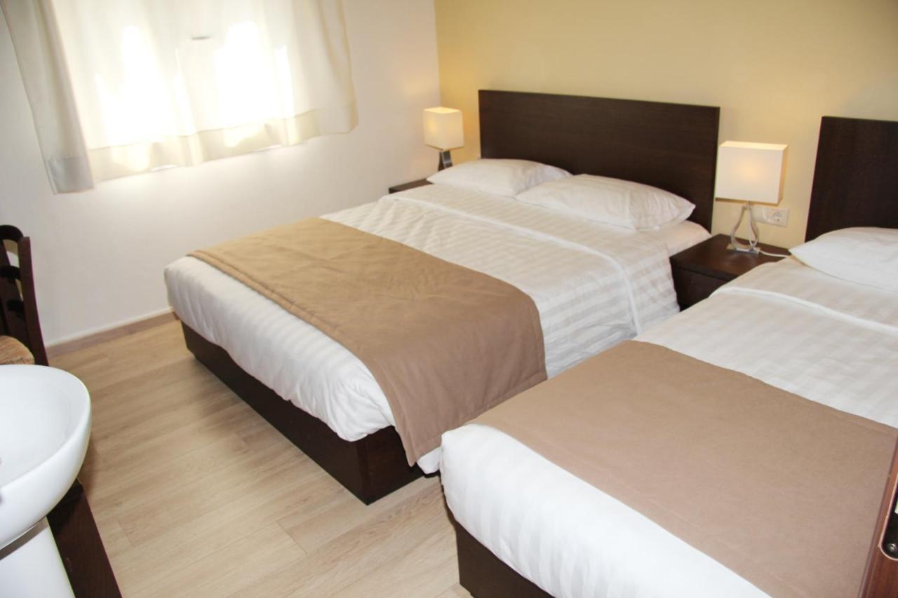 Rea Hotel Heraklion  Екстер'єр фото