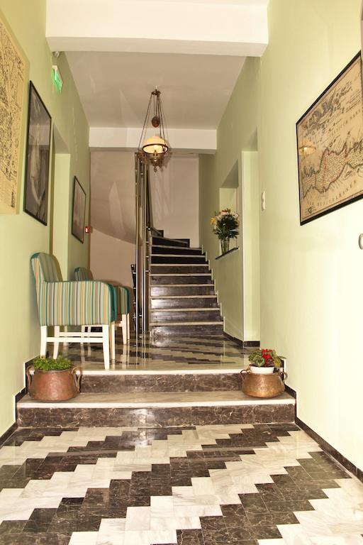 Rea Hotel Heraklion  Екстер'єр фото
